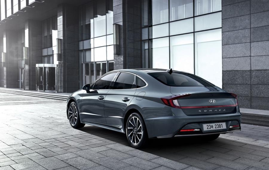  Hyundai Sonata 2019 года  (KR) (фото 5 из 42)